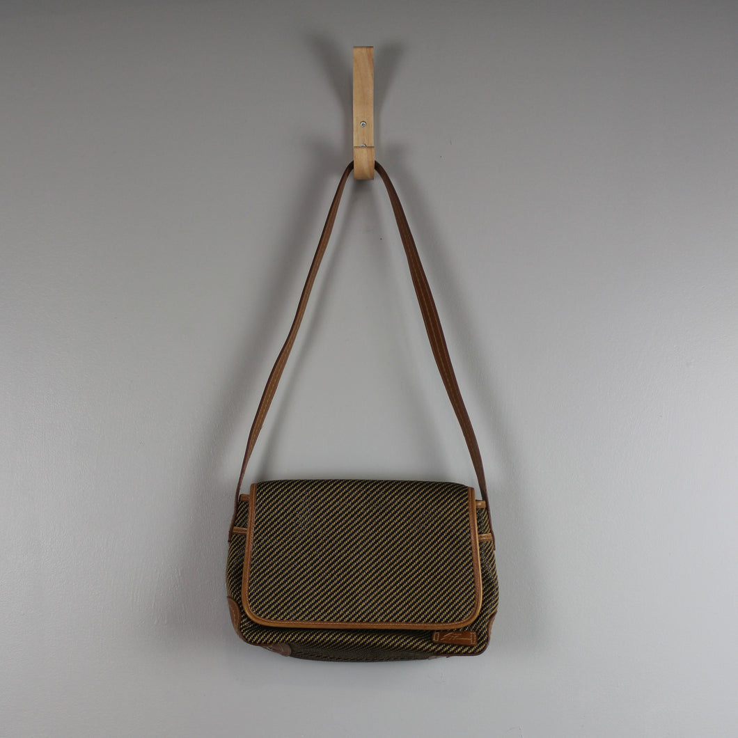 Vintage Stone Mountain crossbody