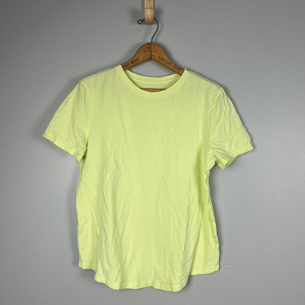 Lululemon short sleeve top