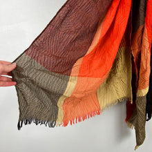 Load image into Gallery viewer, Retro Cejon plaid scarf

