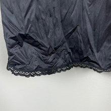 Load image into Gallery viewer, Vintage vanity fair slip skirt
