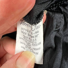 Load image into Gallery viewer, Vintage vanity fair slip skirt
