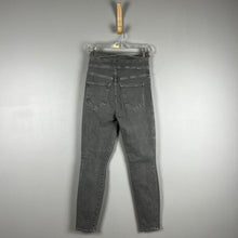 Load image into Gallery viewer, Mother high-waisted swooner jeans
