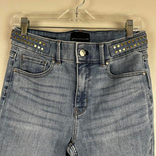 Load image into Gallery viewer, White House black market jeans
