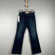 Load image into Gallery viewer, New York &amp; Company jeans
