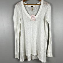 Load image into Gallery viewer, Free people white long sleeve
