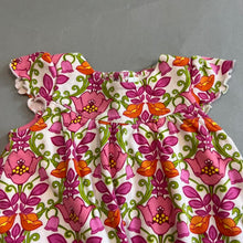 Load image into Gallery viewer, Vera Bradley baby girls set
