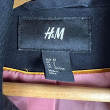 Load image into Gallery viewer, H&amp;M black trench coat
