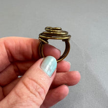 Load image into Gallery viewer, Retro copper ring
