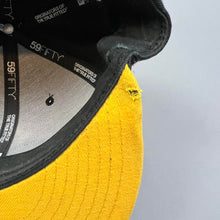 Load image into Gallery viewer, New Era Yankees flat brim hat
