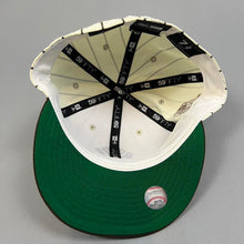 Load image into Gallery viewer, New Era Yankees flat brim hat
