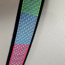 Load image into Gallery viewer, Vineyard Vines multicolor belt
