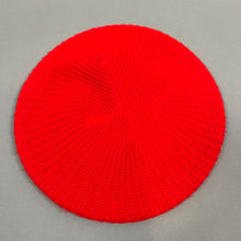 Load image into Gallery viewer, Vintage knit beret hat
