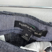 Load image into Gallery viewer, Banana republic men’s shorts
