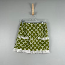 Load image into Gallery viewer, Vintage patterned apron
