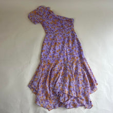 Load image into Gallery viewer, ASTR The Label floral one shoulder dress
