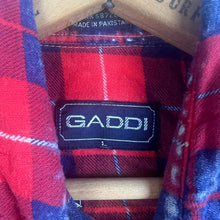 Load image into Gallery viewer, Vintage gaddi plaid button down
