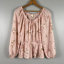 Load image into Gallery viewer, Pomesa flowy blouse
