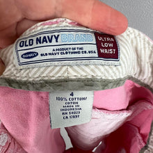 Load image into Gallery viewer, Y2K Old Navy low waist Mini Skirt

