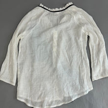 Load image into Gallery viewer, Mine modern vintage blouse
