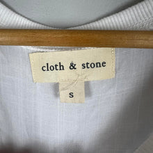 Load image into Gallery viewer, Cloth &amp; Stone long sleeve blouse
