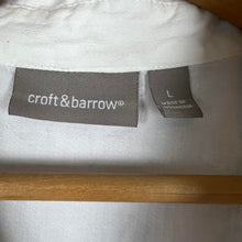 Load image into Gallery viewer, Croft &amp; barrow button down blouse
