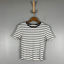 Load image into Gallery viewer, Z supply saxton striped t-shirt
