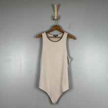 Load image into Gallery viewer, Express sleeveless Bodysuit
