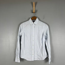 Load image into Gallery viewer, Vineyard vines women’s button down
