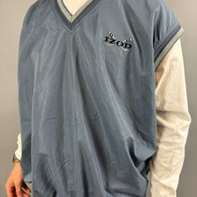 Load image into Gallery viewer, Vintage IZOD vest
