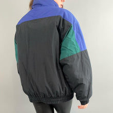 Load image into Gallery viewer, Vintage Obermeyer ski jacket
