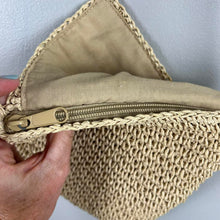 Load image into Gallery viewer, Mini straw crossbody
