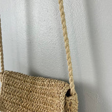 Load image into Gallery viewer, Mini straw crossbody bag
