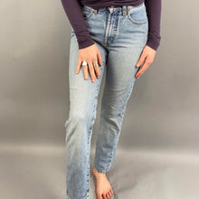 Load image into Gallery viewer, Vintage limited jeans
