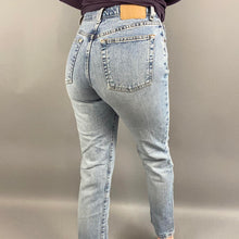 Load image into Gallery viewer, Vintage limited jeans
