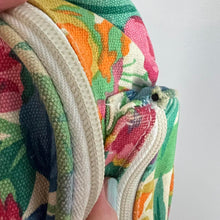 Load image into Gallery viewer, Vintage floral fanny pack
