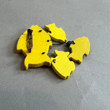 Load image into Gallery viewer, Vintage fish pin
