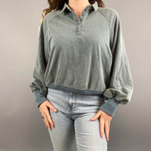 Load image into Gallery viewer, Trendy Queen pullover
