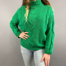 Load image into Gallery viewer, Modern cableknit sweater
