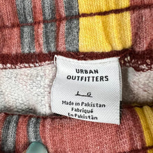 Load image into Gallery viewer, Urban outfitters volley shorts
