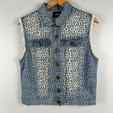 Load image into Gallery viewer, BDG denim cheetah vest
