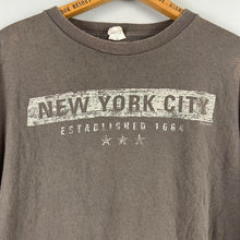 Load image into Gallery viewer, Retro New York City t-shirt
