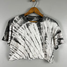 Load image into Gallery viewer, Buzz tie dye crop top
