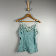 Load image into Gallery viewer, Retro Arden B. tank top
