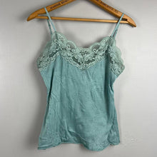 Load image into Gallery viewer, Retro Arden B. tank top
