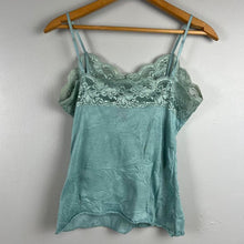 Load image into Gallery viewer, Retro Arden B. tank top
