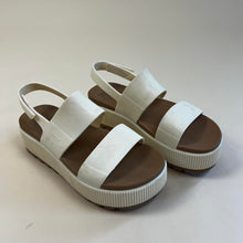 Load image into Gallery viewer, REEF water vista higher platform sandals
