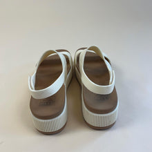 Load image into Gallery viewer, REEF water vista higher platform sandals
