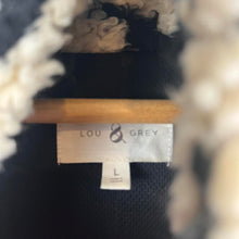Load image into Gallery viewer, Lou &amp; Grey animal print jacket
