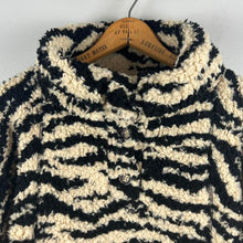 Load image into Gallery viewer, Lou &amp; Grey animal print jacket
