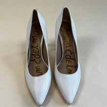 Load image into Gallery viewer, Sam Edelman pointed toe pumps
